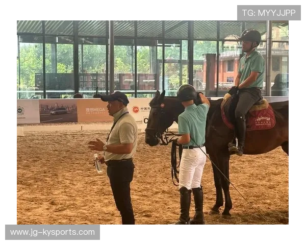 伊朗马术协会推出青少年马术培训计划，培养未来骑手。，伊朗 马拉松